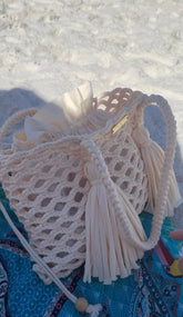 Bolsa de Tricot Detalhada Moda Praia